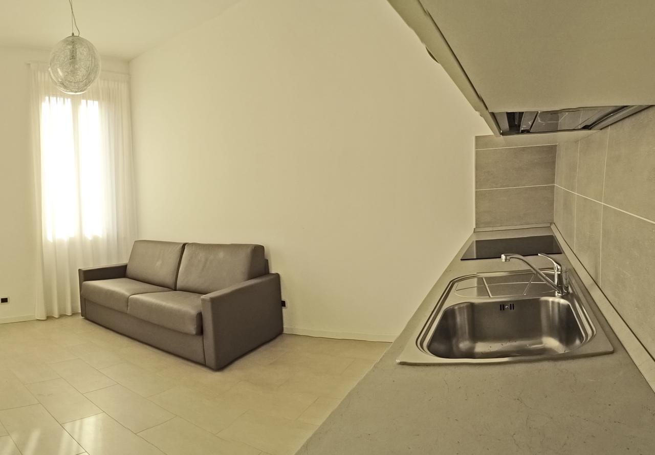 Campione Ora Apartments By Gardadomusmea Campione del Garda Bagian luar foto