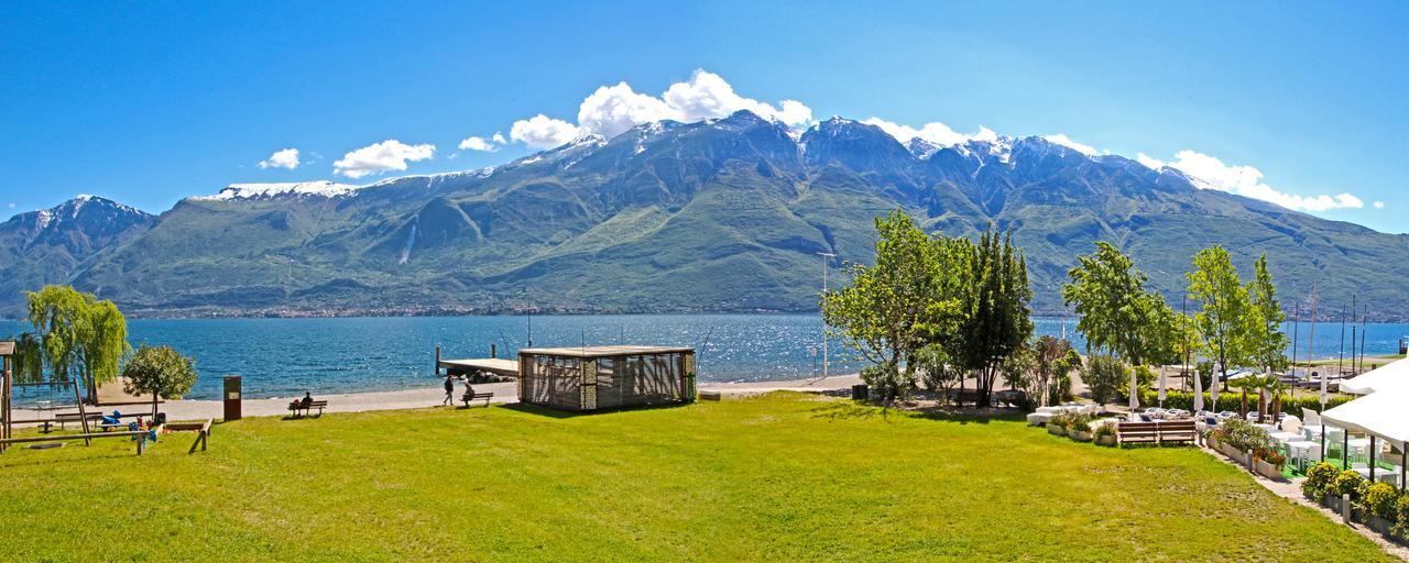 Campione Ora Apartments By Gardadomusmea Campione del Garda Bagian luar foto
